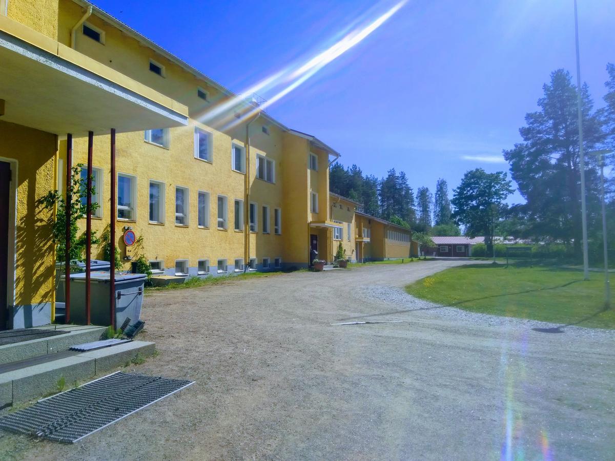 Hostel Vanha Koulu Monola المظهر الخارجي الصورة